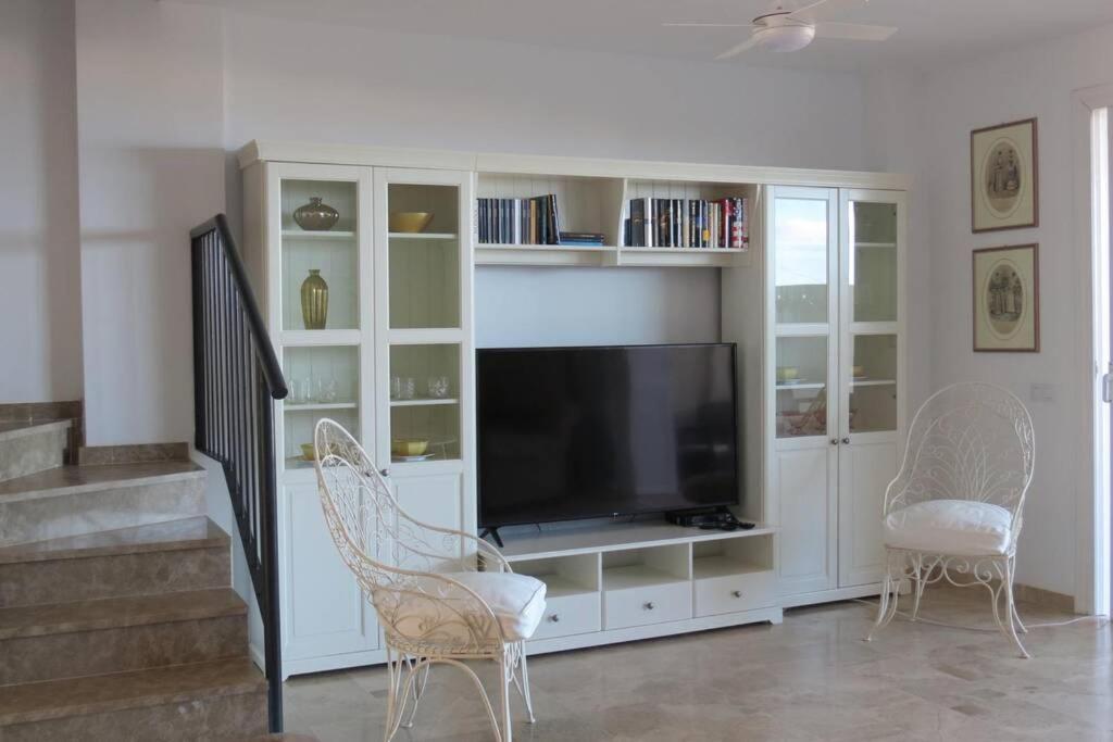 Luxury House With 3 Bedrooms, Sea Wiew And Swimming Pool In A Quiet Residence Puerto de Santiago  Ngoại thất bức ảnh